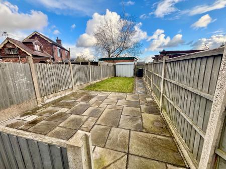 2 bedroom Terraced House to let in Sun Street, Woodville, DE11