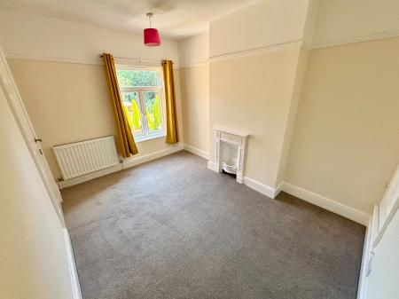 2 bedroom Terraced House to let in Albert Road, Coalville, LE67