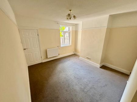 2 bedroom Terraced House to let in Albert Road, Coalville, LE67
