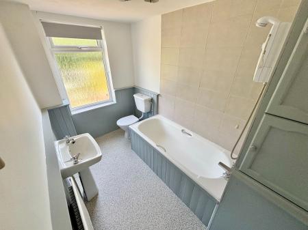 2 bedroom Terraced House to let in Albert Road, Coalville, LE67