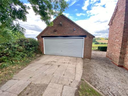 3 bedroom Semi-detached house to let in Green Lane, Melbourne, DE73