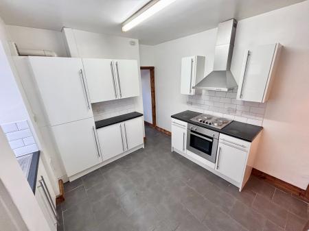 2 bedroom Terraced House to let in James Street, Coalville, LE67