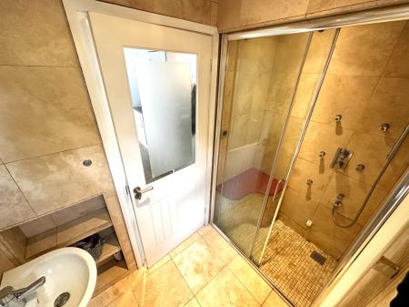 4 bedroom Detached house to let in Chambers Close, Markfield, LE67