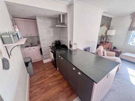 2 bedroom Flat to let in Lower Church Street, Ashby-De-La-Zouch, LE65