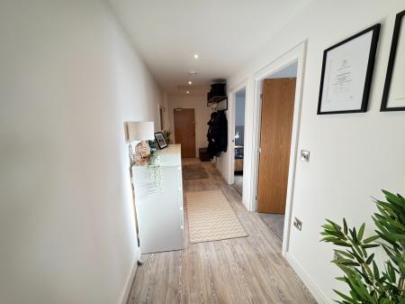 1 bedroom Flat to let in York House, Ashby-De-La-Zouch, LE65