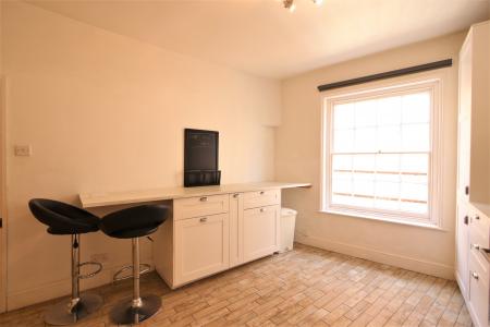 2 bedroom Flat to let in Blanch Croft, Melbourne, DE73