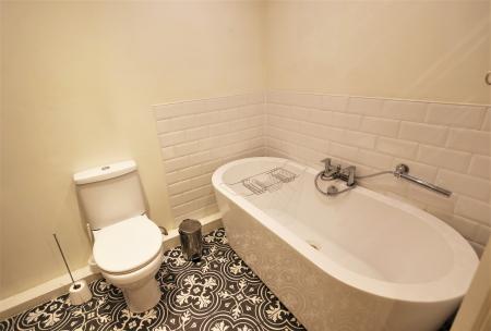 2 bedroom Flat to let in Blanch Croft, Melbourne, DE73
