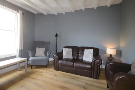 2 bedroom Flat to let in Blanch Croft, Melbourne, DE73