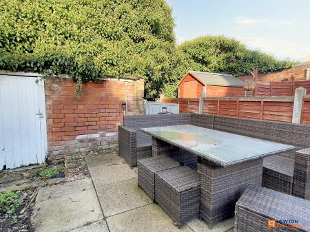 2 bedroom Terraced House to let in Vaughan Street, Coalville, LE67