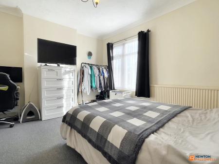 2 bedroom Terraced House to let in Vaughan Street, Coalville, LE67