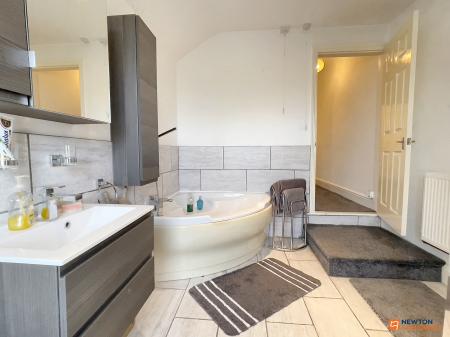 2 bedroom Terraced House to let in Vaughan Street, Coalville, LE67