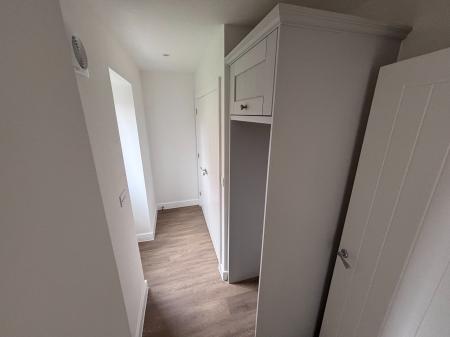 4 bedroom Detached house to let in Drovers Close, Hugglescote, LE67