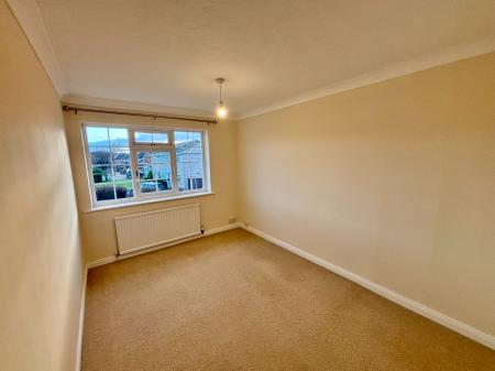 3 bedroom Semi-detached house to let in Canterbury Drive, Ashby-De-La-Zouch, LE65