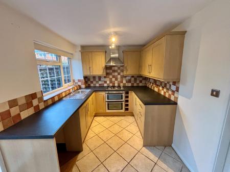 3 bedroom Semi-detached house to let in Canterbury Drive, Ashby-De-La-Zouch, LE65