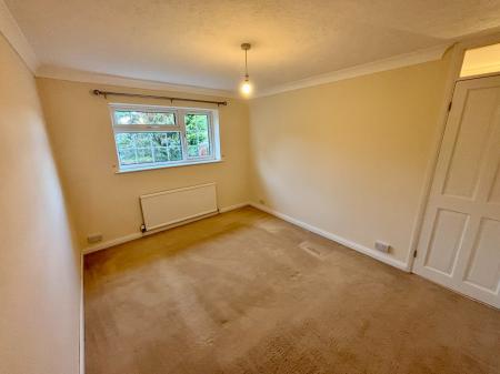 3 bedroom Semi-detached house to let in Canterbury Drive, Ashby-De-La-Zouch, LE65