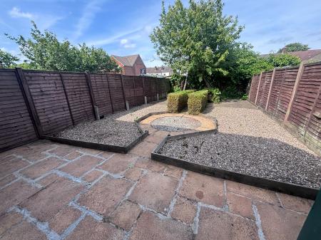 2 bedroom Semi-detached house to let in Kendrick Close, Coalville, LE67