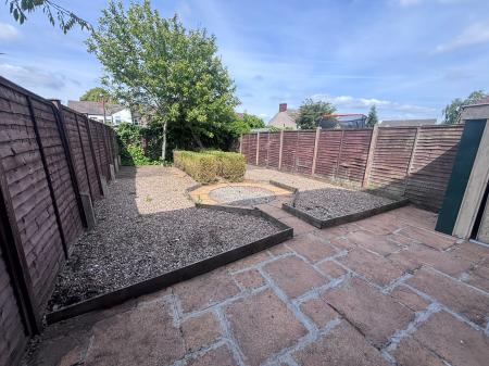 2 bedroom Semi-detached house to let in Kendrick Close, Coalville, LE67