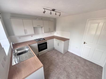2 bedroom Semi-detached house to let in Kendrick Close, Coalville, LE67
