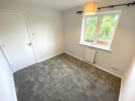 3 bedroom Semi-detached house to let in Lords Close, Coalville, LE67
