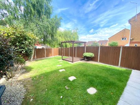 3 bedroom Semi-detached house to let in Lords Close, Coalville, LE67