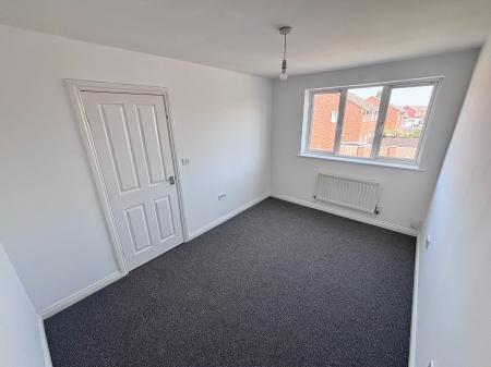 3 bedroom Semi-detached house to let in Harrison Place, Coalville, LE67