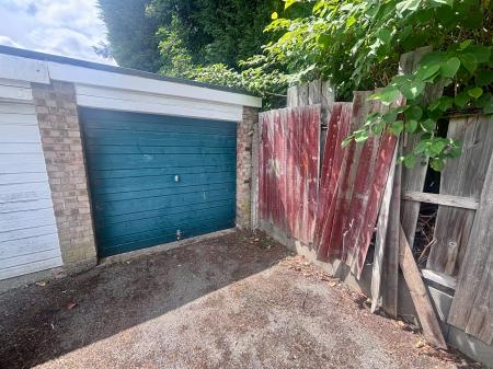 3 bedroom Terraced House to let in Jackson Street, Coalville, LE67