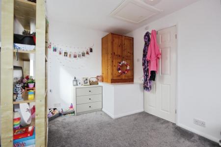 3 bedroom Semi-detached house to let in Shellbrook Close, Ashby-De-La-Zouch, LE65