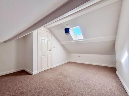 3 bedroom Town house to let in Claremont Terrace, High Street, Swadlincote, DE12