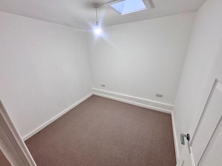 3 bedroom Town house to let in Claremont Terrace, High Street, Swadlincote, DE12