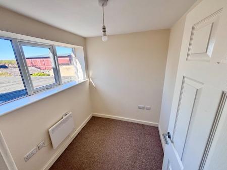 3 bedroom Town house to let in Claremont Terrace, High Street, Swadlincote, DE12