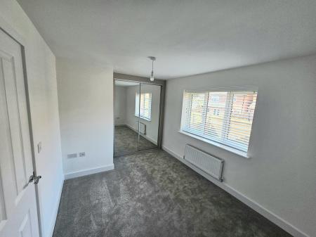 3 bedroom Semi-detached house to let in Hatter Close, Hugglescote, LE67