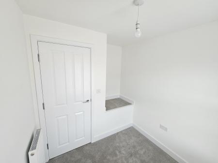 3 bedroom Semi-detached house to let in Hatter Close, Hugglescote, LE67