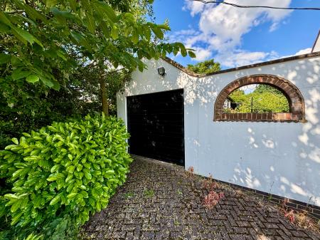 2 bedroom Bungalow to let in Elstead Lane, Blackfordby, DE11