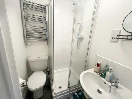 1 bedroom Flat to let in Silver Street, Whitwick, LE67