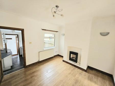 3 bedroom Terraced House to let in Billa Barra Lane, Markfield, LE67