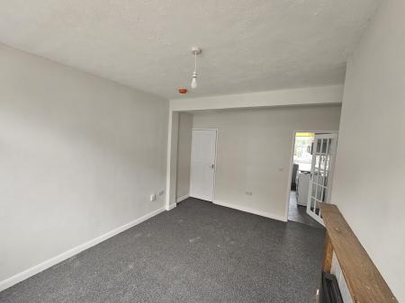 2 bedroom Terraced House to let in Midland Road, Ellistown, LE67
