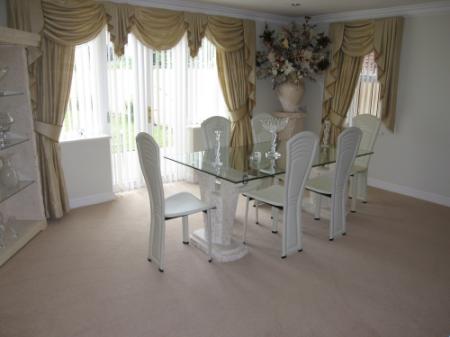 4 bedroom Detached house to let in Broomleys Road, Coalville, LE67