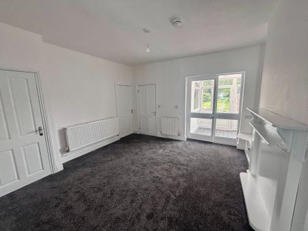 3 bedroom End of terrace house to let in Oxford Street, Coalville, LE67