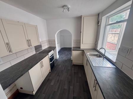 3 bedroom End of terrace house to let in Oxford Street, Coalville, LE67