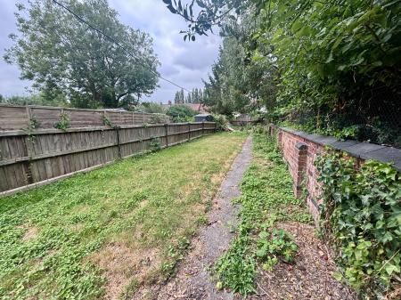 3 bedroom End of terrace house to let in Oxford Street, Coalville, LE67
