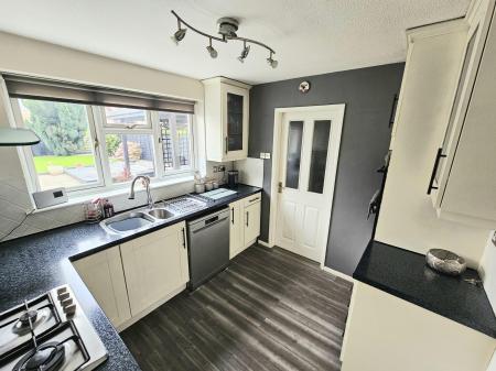 4 bedroom Detached house to let in The Limes, Ravenstone, LE67