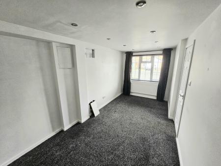 4 bedroom Detached house to let in The Limes, Ravenstone, LE67