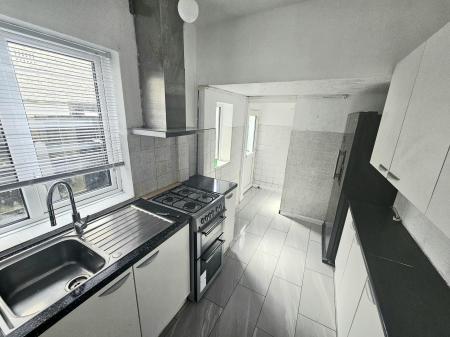 3 bedroom Semi-detached house to let in Owen Street, Coalville, LE67