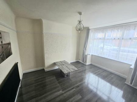 3 bedroom Semi-detached house to let in Owen Street, Coalville, LE67