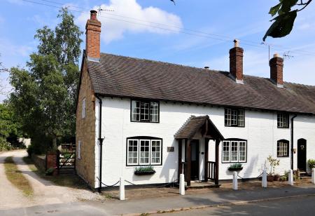 3 bedroom End of terrace house to let in Main Street, King's Newton, DE73