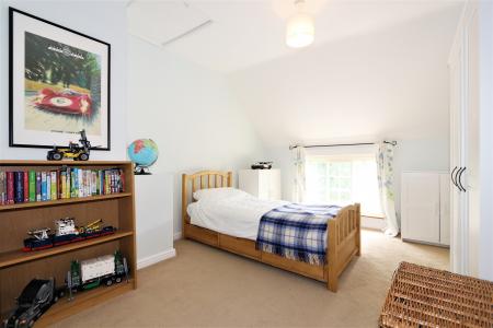 3 bedroom End of terrace house to let in Main Street, King's Newton, DE73