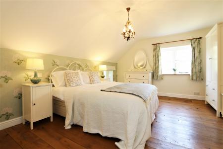 3 bedroom End of terrace house to let in Main Street, King's Newton, DE73