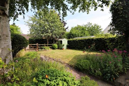 3 bedroom End of terrace house to let in Main Street, King's Newton, DE73