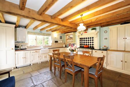 3 bedroom End of terrace house to let in Main Street, King's Newton, DE73