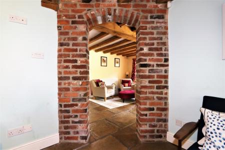 3 bedroom End of terrace house to let in Main Street, King's Newton, DE73
